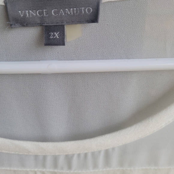 Vince Camuto white sleeveless blouse. Size 2x - Picture 3 of 4